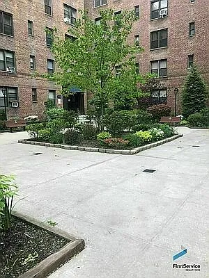 Rented by FirstService Realty (legacy) | media 25