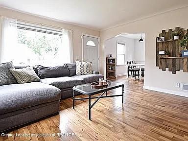 2nd image of 1213 Loraine Ave