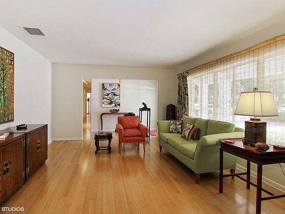 2nd image of 4215 W Beach Park Dr