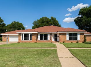712 S 9th St, Memphis, TX 79245