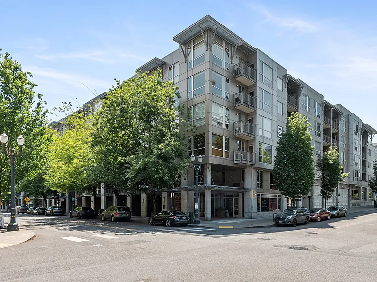 1125 NW 9th Ave #109 — Photo 13