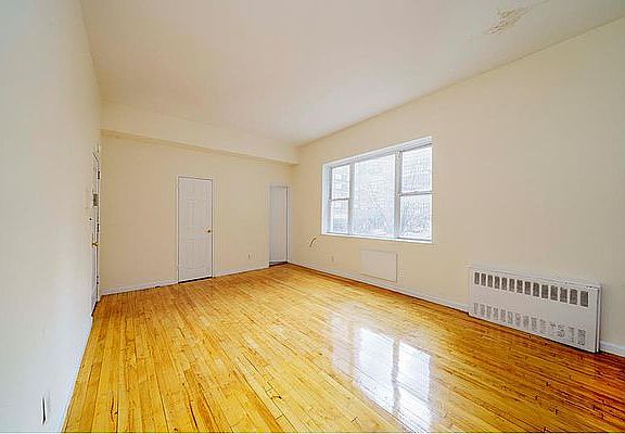 3rd image of 245 E 34th St APT B