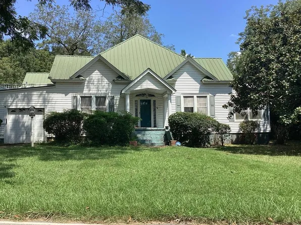 1647 River Rd, Valley, AL 36854