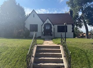 321 W 1st Ave, Cheyenne, WY 82001