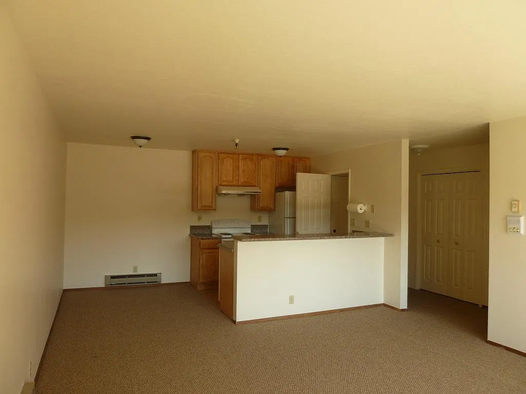 455 El Camino Real — Photo 2
