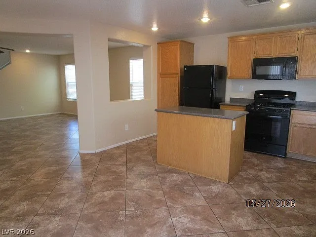 7168 Neches Ave — Photo 5