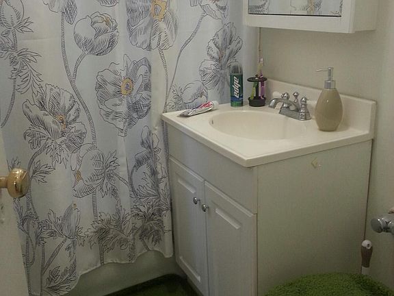 5th image of 3449 N Elaine Pl APT 301