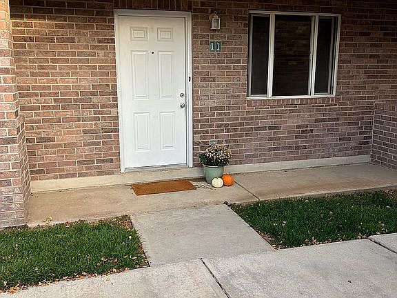 2nd image of 280 E 700 S APT 11