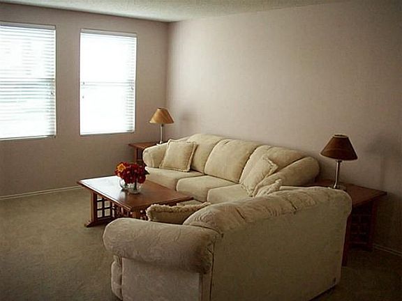 3rd image of 2120 Edgewood Dr