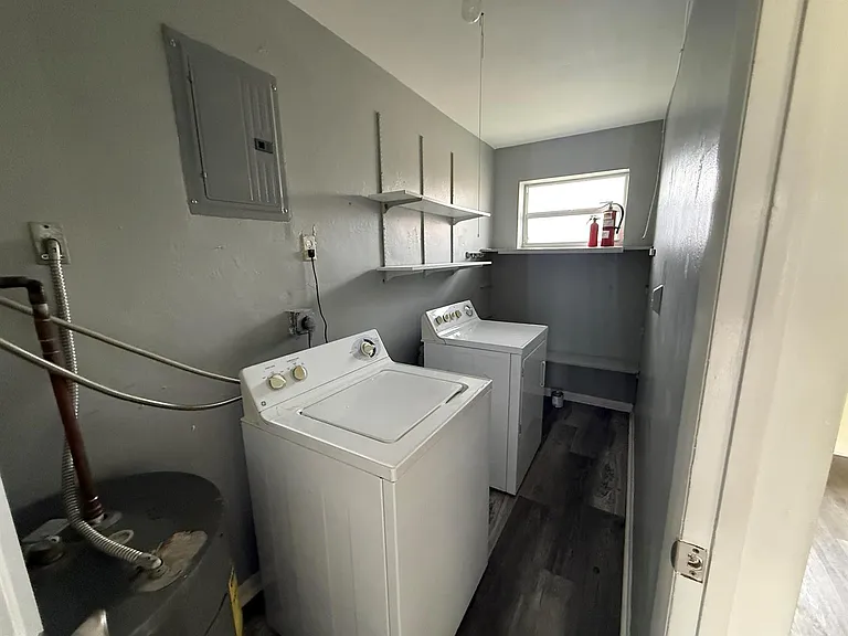 4109 SW 24th St — Photo 7