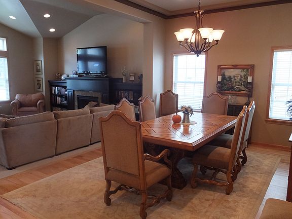 Huge Formal Dining