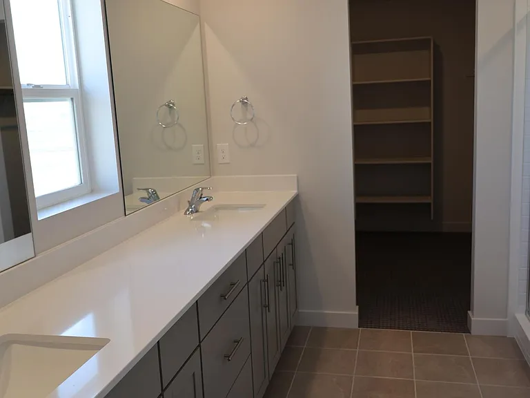 316 W Snowberry Dr — Photo 6