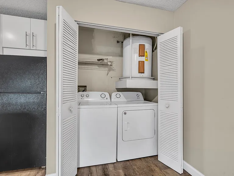 364 Northpointe Ct #206 — Photo 10