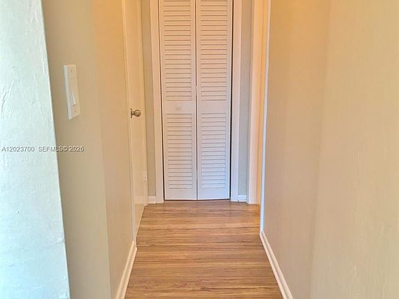 3rd image of 2201 Brickell Ave APT 61