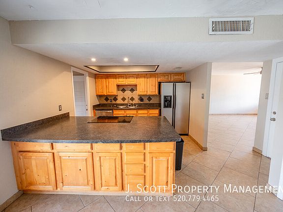 5th image of 1184 E Diamond Dr