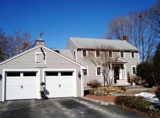10 Woodland Dr, Cohasset, MA 02025