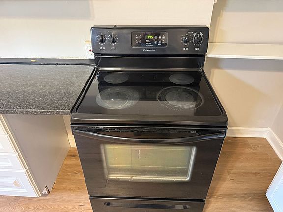 4th image of 400 N Springfield Rd APT 4
