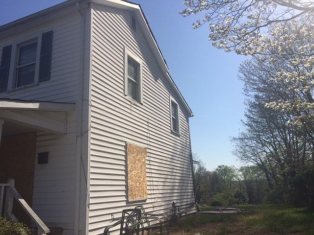 2nd image of 501 3rd St