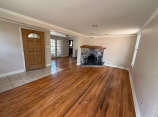 27461 Margareta St, Livonia, MI 48152