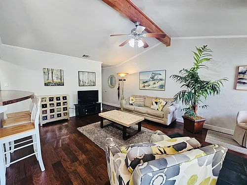5107 Leralynn St #304 Photo 1