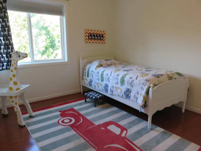 B1 Grandview Dr #B1 — Photo 8