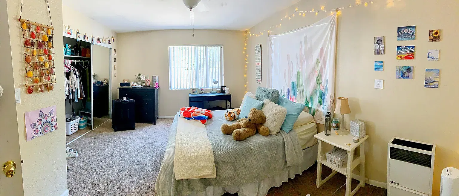 6 bed, 2100 sqft, $8,200 — Photo 3