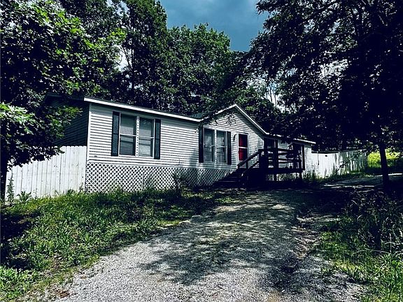 2nd image of 316 Stateline Dr