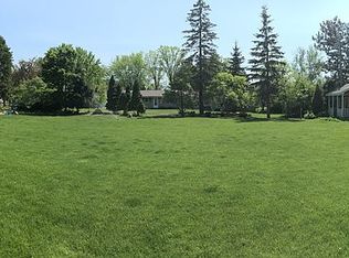 1000 Georgia Dr, De Pere, WI 54115