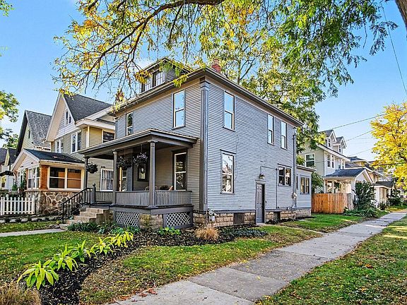 4th image of 1400 Bemis St SE