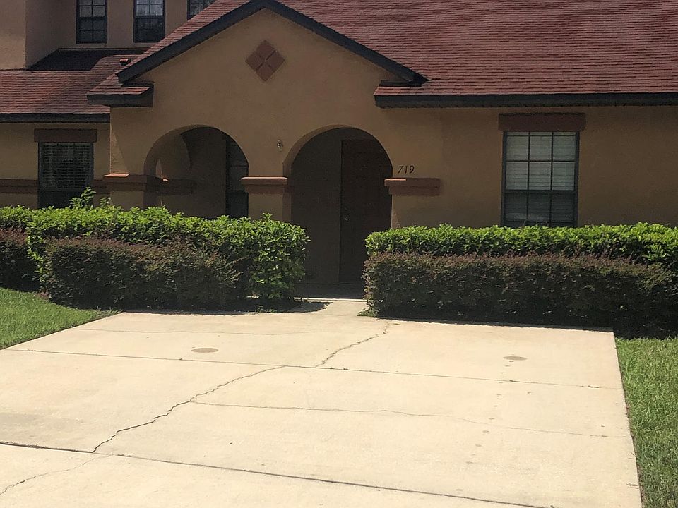 1st image of 719 Ginger Mill Dr
