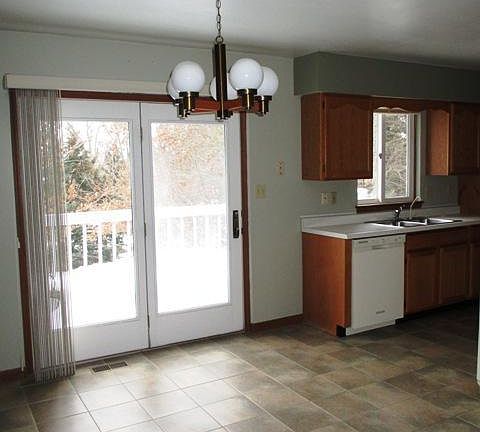 5th image of 3602 Chimney Hill Ct