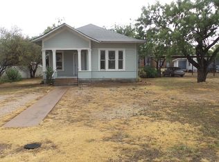 1507 N 5th St, Ballinger, TX 76821