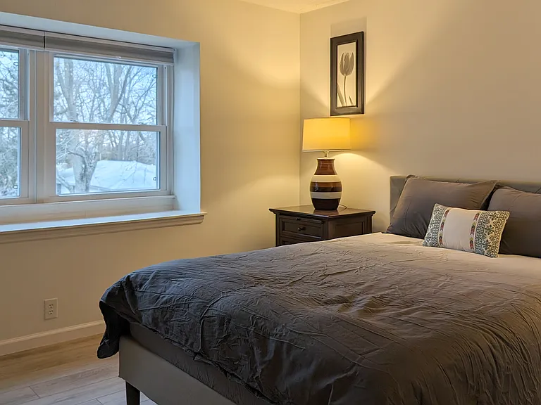 3204 W Twickingham Dr — Photo 15