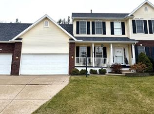 2673 Heather Glen Cir, Bettendorf, IA 52722