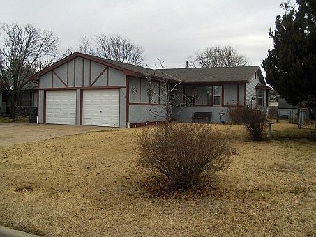 1st image of 3132 S Mount Carmel Ave