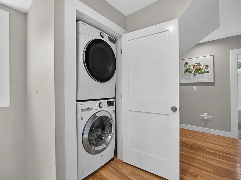44 Worley St #2 — Photo 16