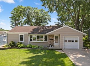 204 Panther Trl, Monona, WI 53716