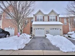 1020 Vanguard Dr, Red Hill, PA 18076