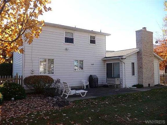 3rd image of 52 Tobey Hill Dr
