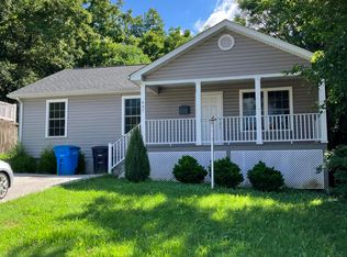 607 10th St NW, Roanoke, VA 24016
