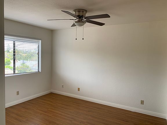 4th image of 517 Milford St APT E