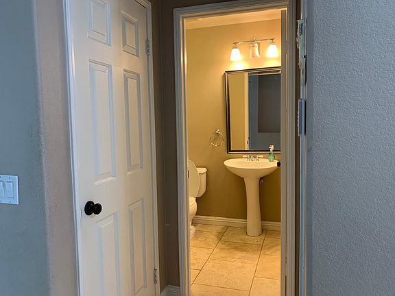 5th image of 4407 Sawgrass Ct