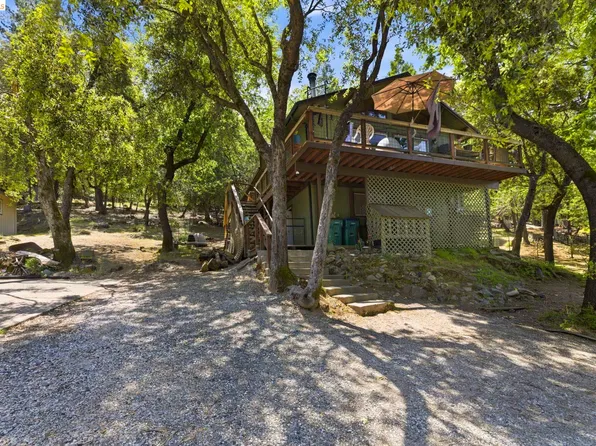 17221 Smokey River Dr, Sonora, CA 95370