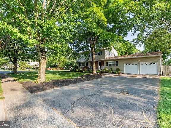 5th image of 601 Dutch Neck Rd