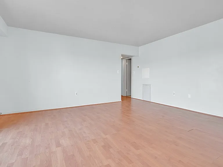 3342 S 28th St #403 — Photo 6
