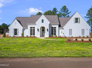 207 Westlake Cir, Madison, MS 39110