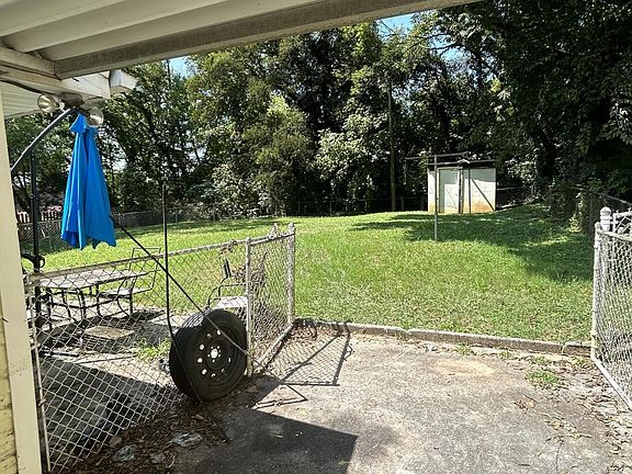 3rd image of 2763 Lay Ave