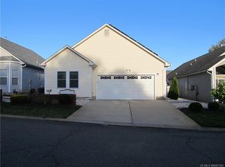 75 Summerhill Dr, Manahawkin, NJ 08050