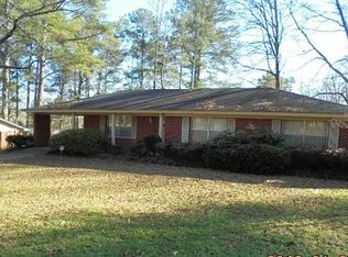 42 E Cedar Ave, Eupora, MS 39744