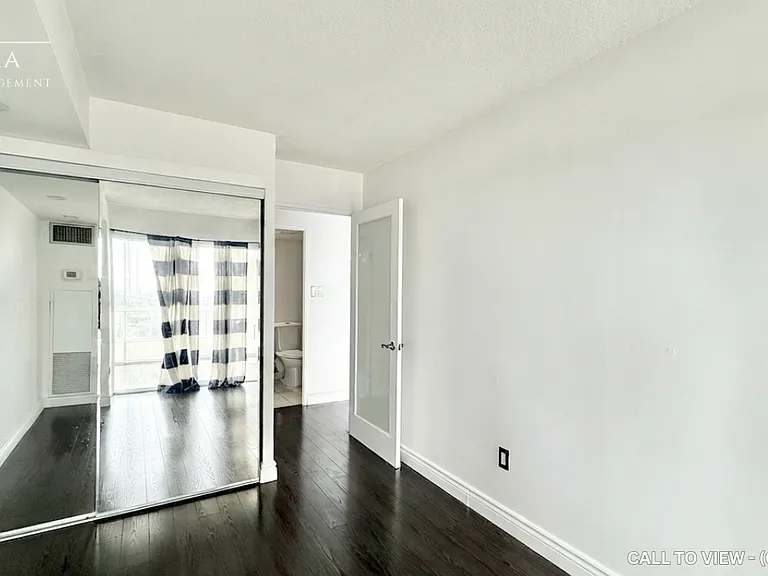 3233 Eglinton Ave E #1406 — Photo 12